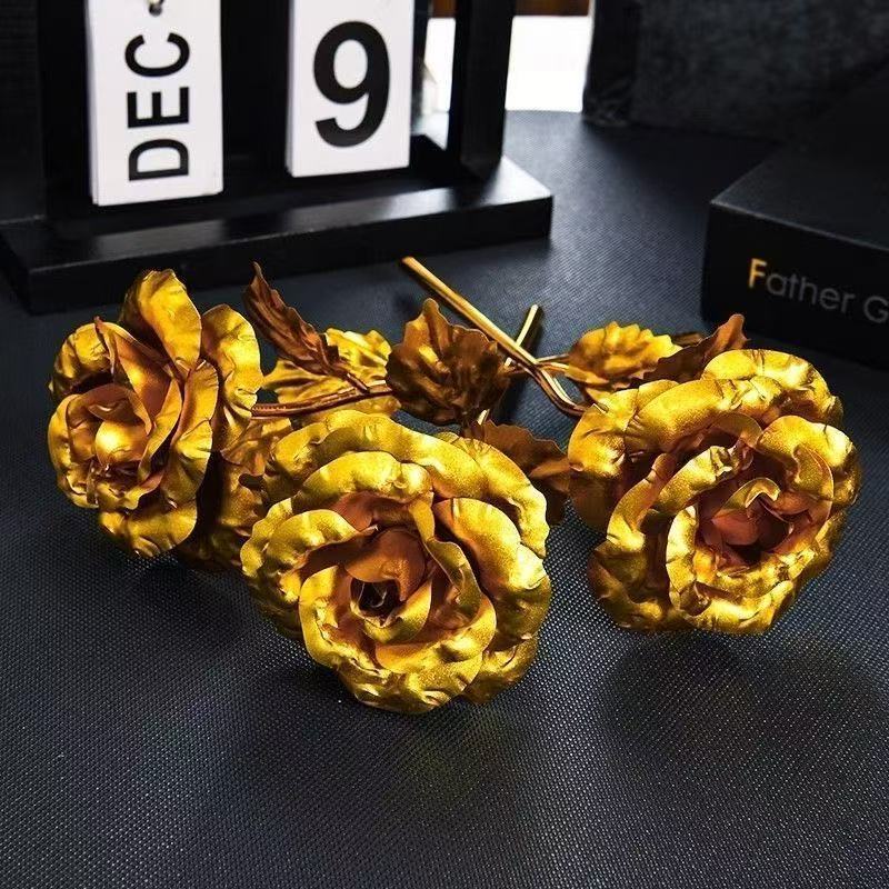 三角洲行动周边蚀金玫瑰模型红狼