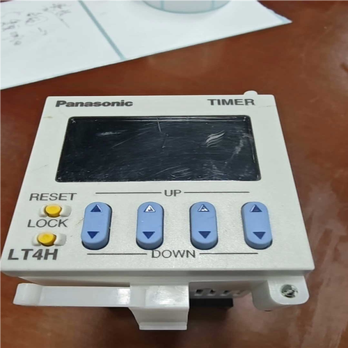 (议价)LT4H8-DC24V-F (ATL5131-F)  八成新