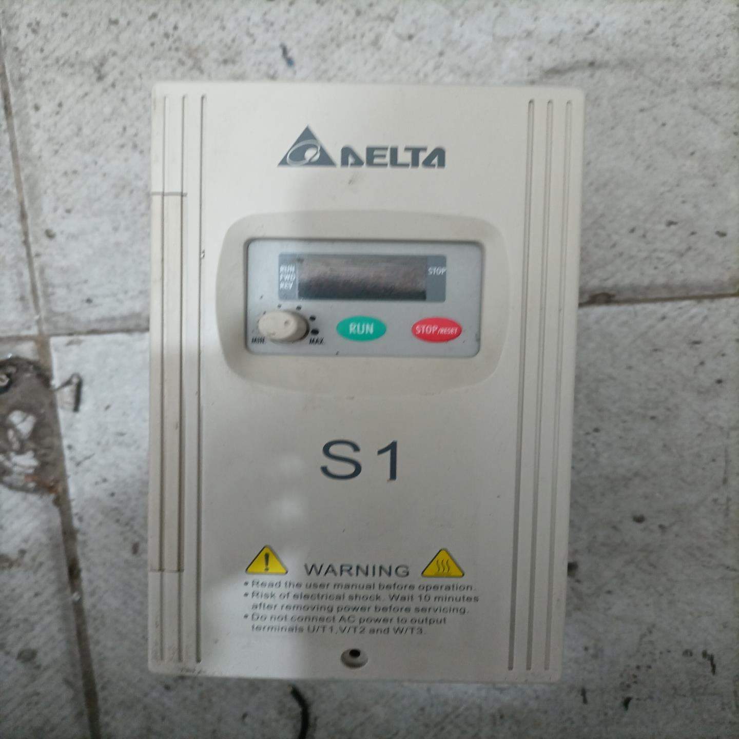 台达VFD-S1变频器 VFD022S43D 2.2KW 3(崽崽配件）