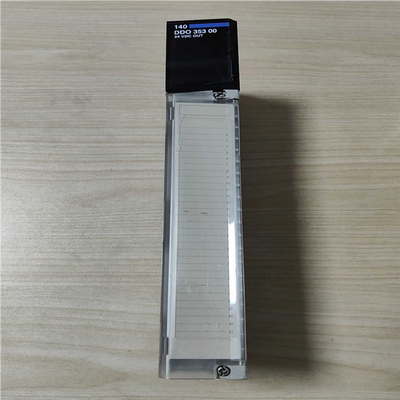 议~施耐德PLC控制器扩展模块140DDO35300，成色如图所