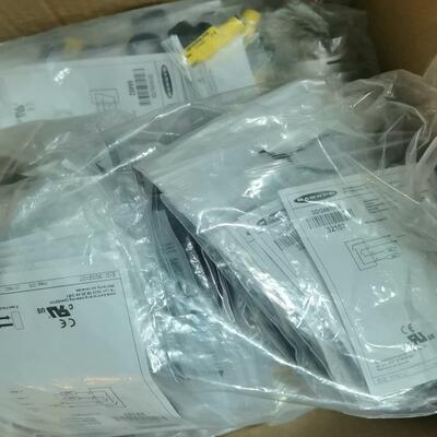（议价）AANER邦纳DQ12AB6FF30全新原装正品3210
