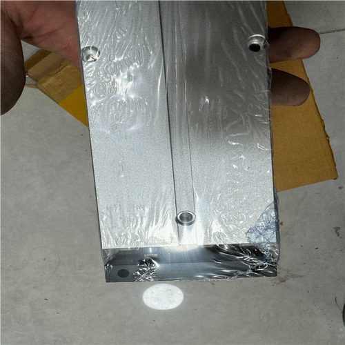 议价AirTac/亚德客  TN25X150S  气缸，实物