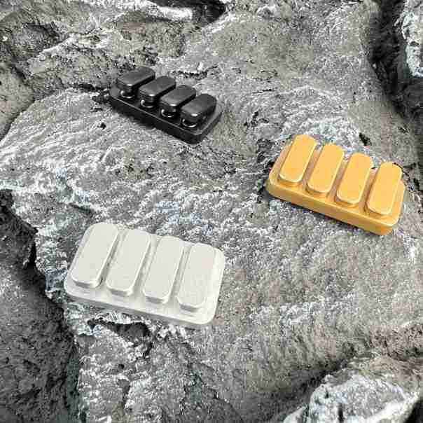 四块钢琴键节跷跷板EDC推牌金属啪啪响币解压神器玩具