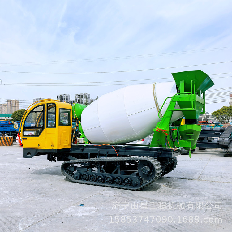 地铁建设全地形混凝土搅拌罐车