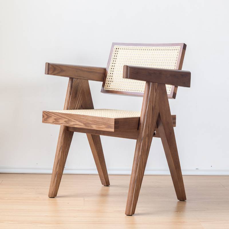 实木椅子餐桌椅家用书桌靠背椅带扶手中古原木藤编餐椅昌迪加尔椅