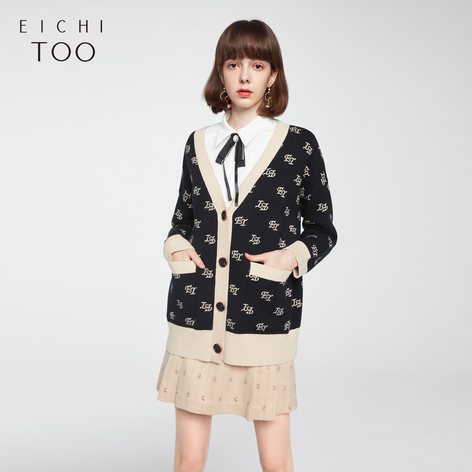 撞色面料 对称口袋 穿着时尚