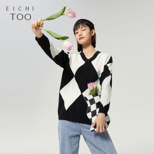 V领设计 保暖舒适 黑白撞色