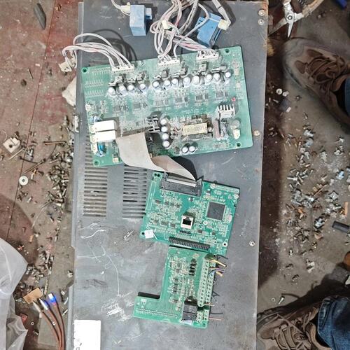议价迪澳特DV6000-037G-4T变频器主板和驱动板传感器端可维修