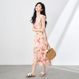新款 2025夏季 女气质高端复古优雅度假风荷叶边印花收腰显瘦连衣裙