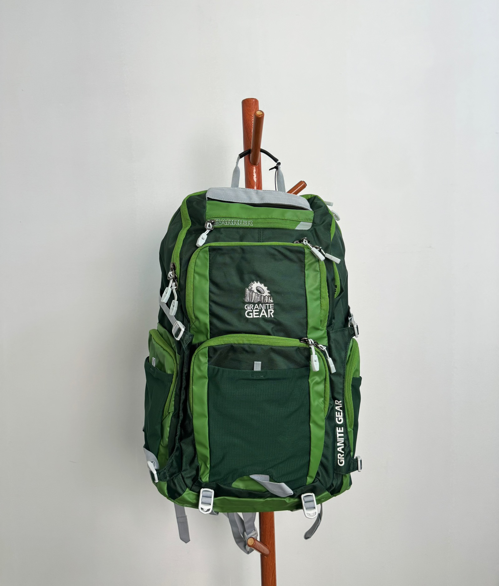 祥兴箱包38LGraniteGear户外旅行男女登山包双肩包大容量电脑包