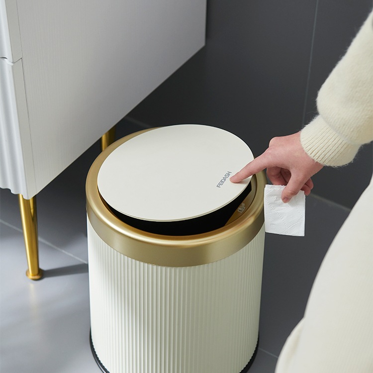 垃圾桶家用2025新款客厅厨房卫生间厕所大容量高颜值轻奢按压带盖