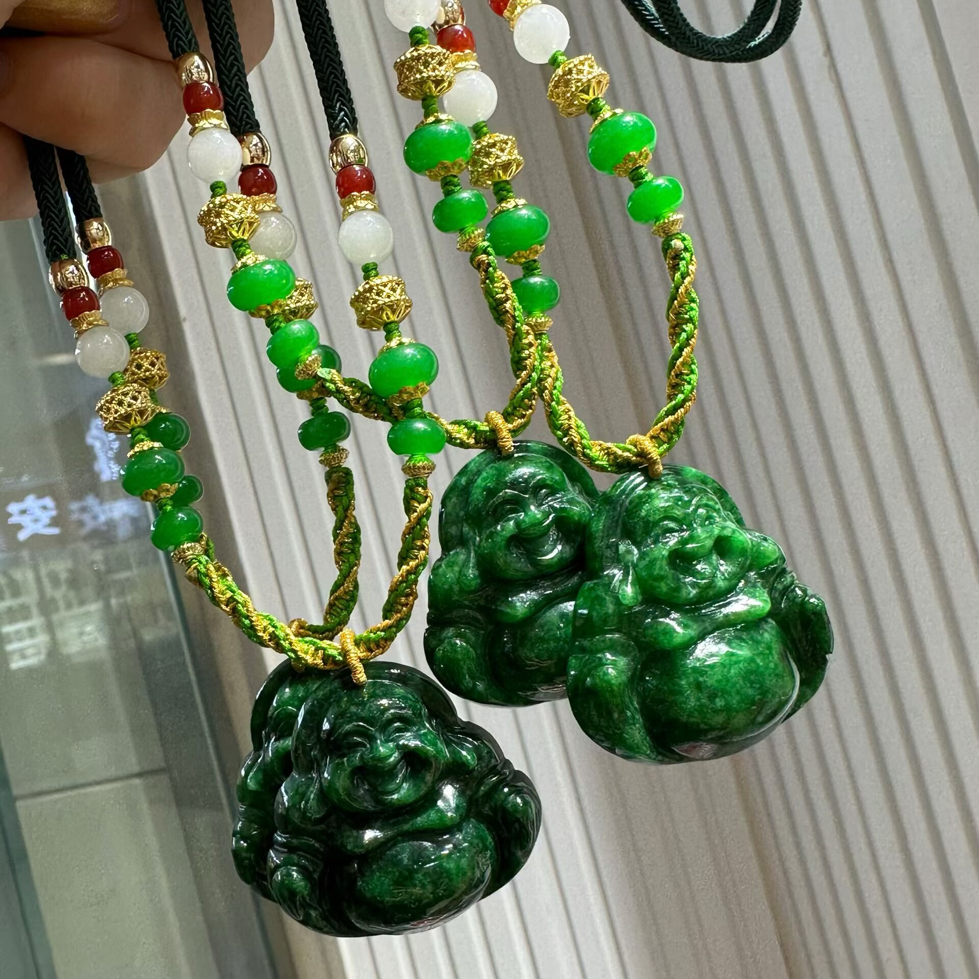 正品老料翡翠干青饱满圆润大肚弥勒佛吊坠飘花天然A货玉笑佛项链