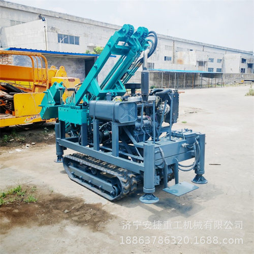 小型庭院光伏橡胶履带打桩机