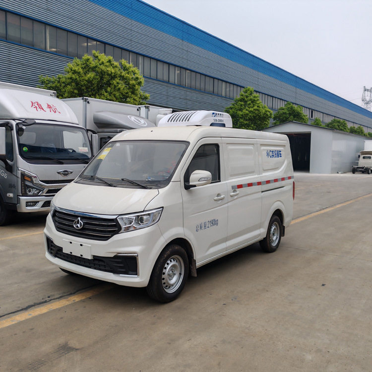 东风天锦3.5米海鲜冷藏车