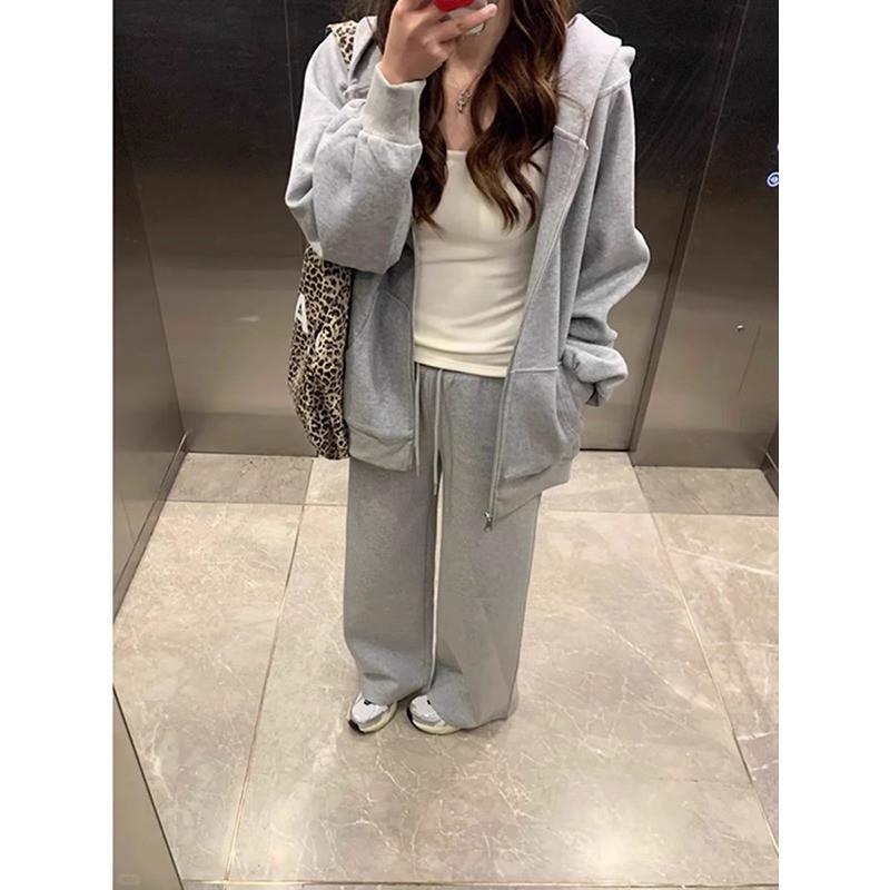 绝美小吊带白色背心女夏外穿美背带胸垫修身纯色内搭打底无袖上衣