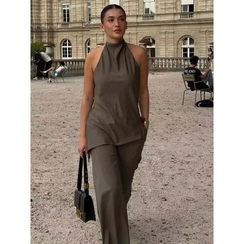 Hanging neck top loose pants two-piece set上衣宽松长裤两件套