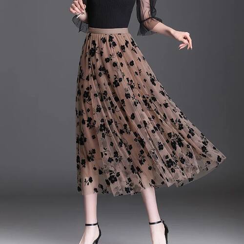 Floral patchwork large swing yarn skirt   碎花拼接大摆纱裙女