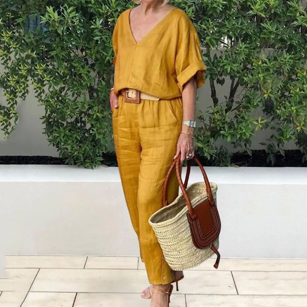 V-neck loose cotton and linen two-piece setV领宽松棉麻两件套