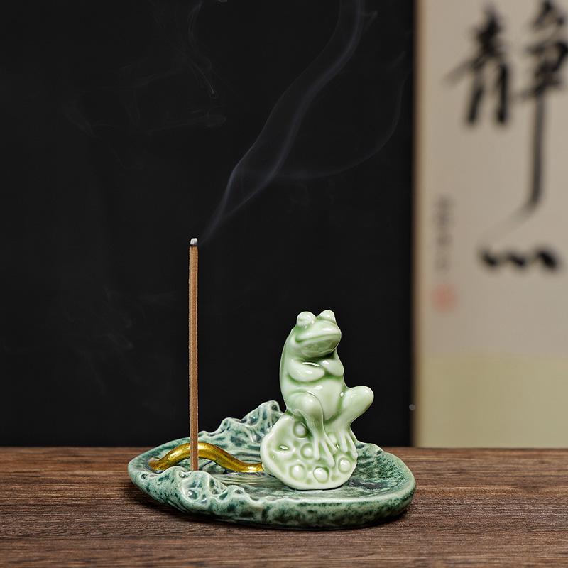 陶瓷萌萌兔线香插茶宠摆件青蛙茶盘装饰可养茶玩线香托茶道茶配件