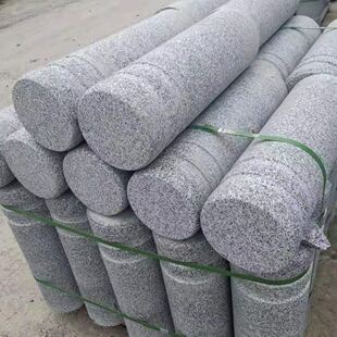 山东挡车石柱阻车石柱天然石头柱路标花岗岩防撞柱拦车石柱石雕柱