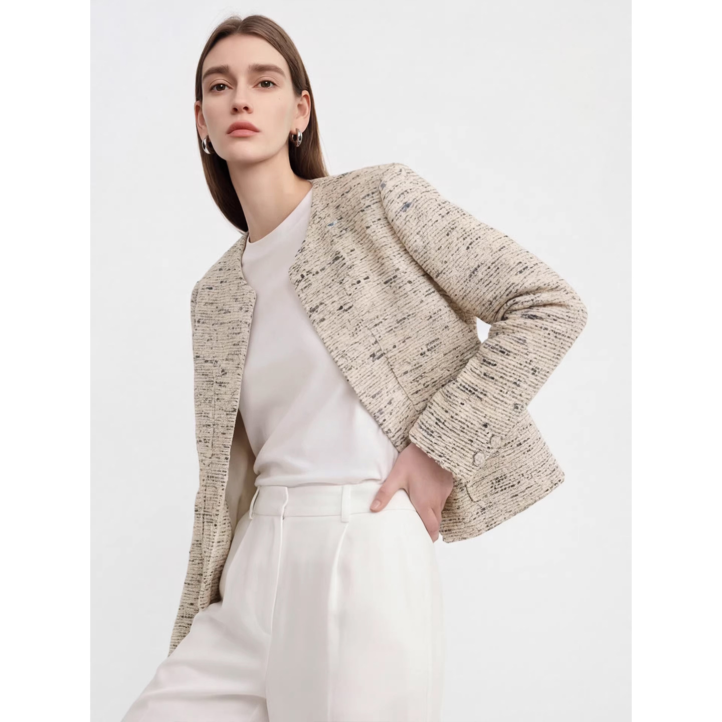 Sue.M 轻奢花纱呢收腰无领小香风26春短款鎏金水晶扣通勤外套女士