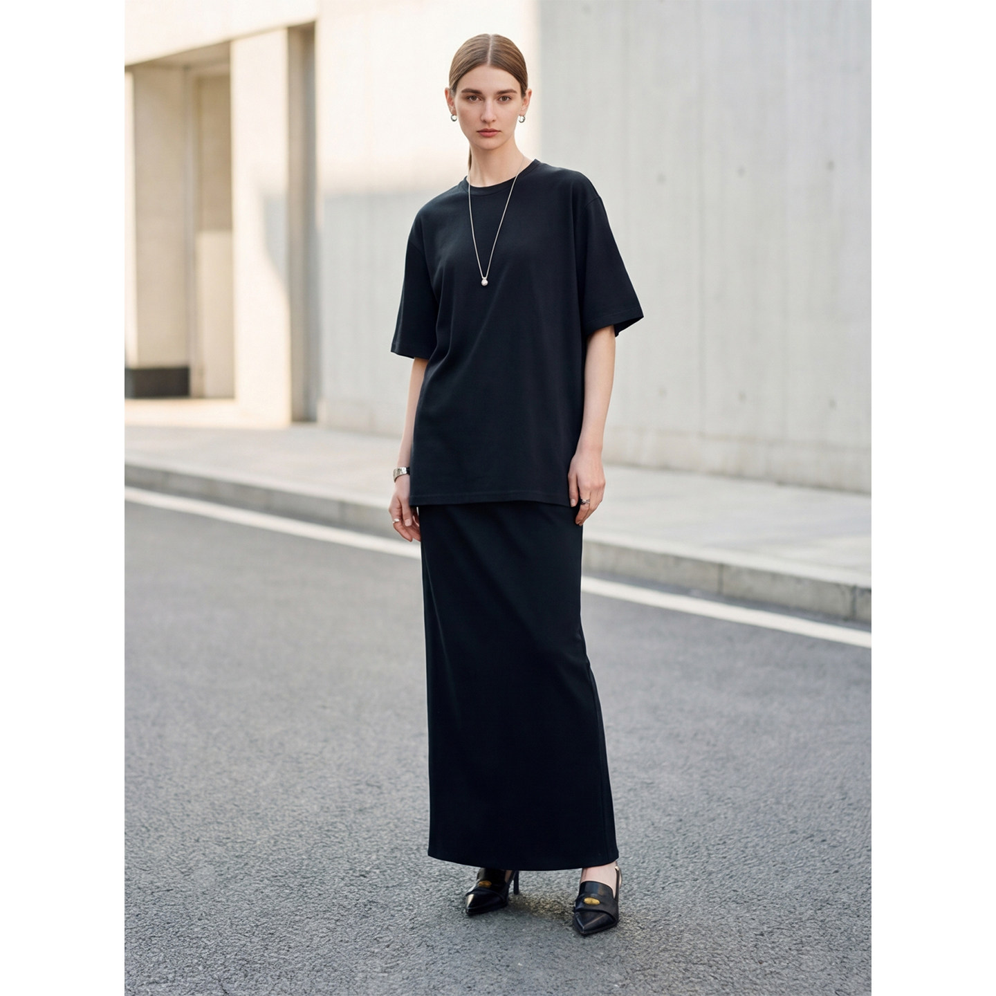Sue.M 雾面莫代尔黑色短袖t恤松弛感26夏季针织套装a字半身裙女士