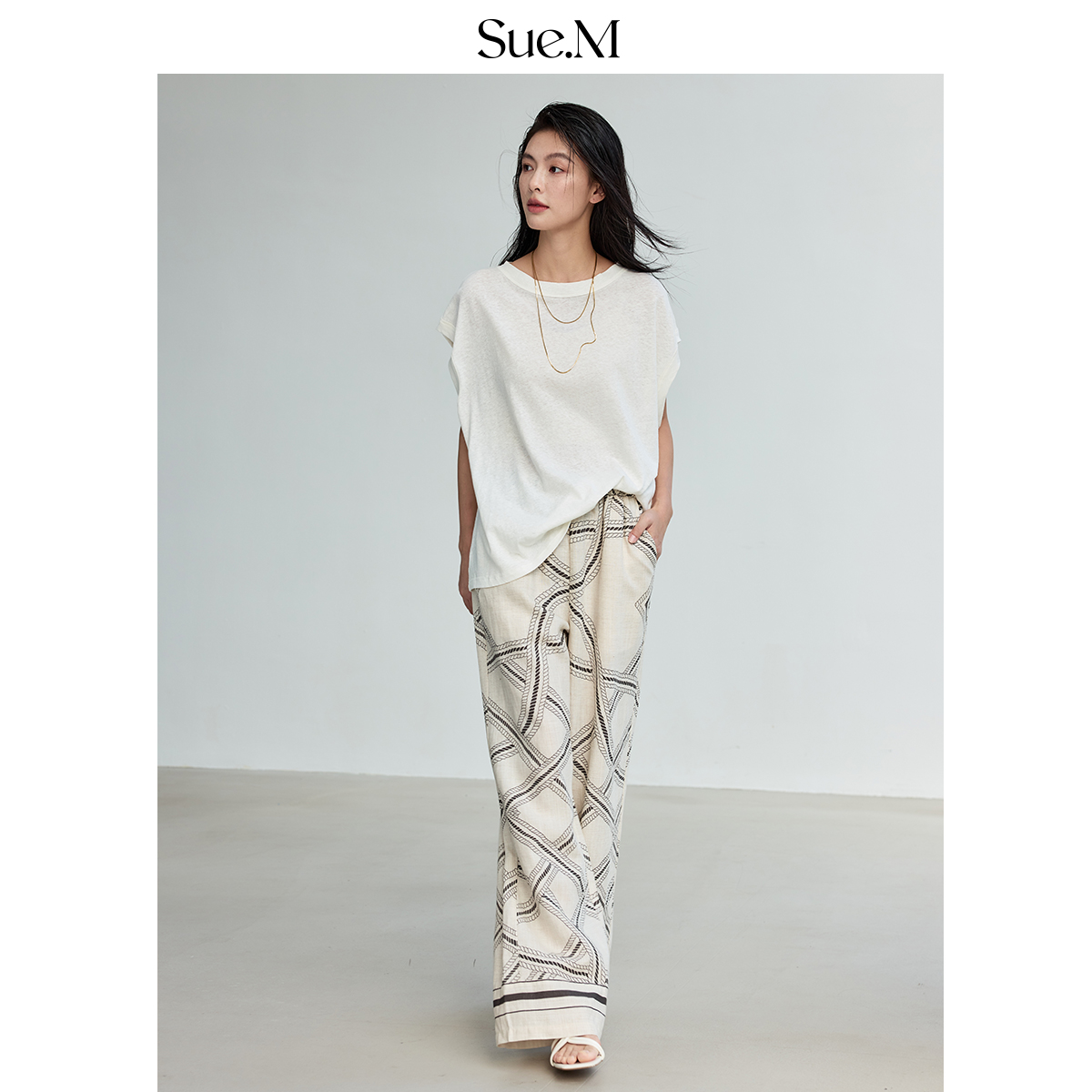 Sue.M 一片式蝙蝠袖亚麻宽松t恤女士2025新款夏日松弛感白色短袖t
