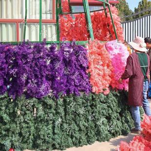 大型框架圣诞树PC色防火燃阻绿挂枝加密200WLH叶人造V松针枝条厂