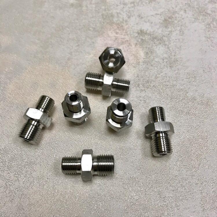 M11x1.25-G1/4 异径不锈钢双外丝接头 一侧外M11x1.25 一侧外G1/4