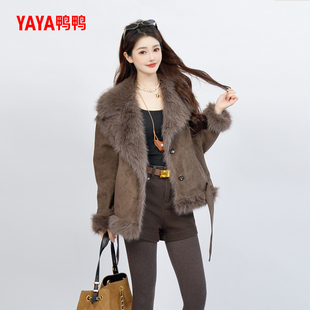YAYA鸭鸭2025冬季 羽绒服女环保狐狸毛领气质设计感派克外套 新款