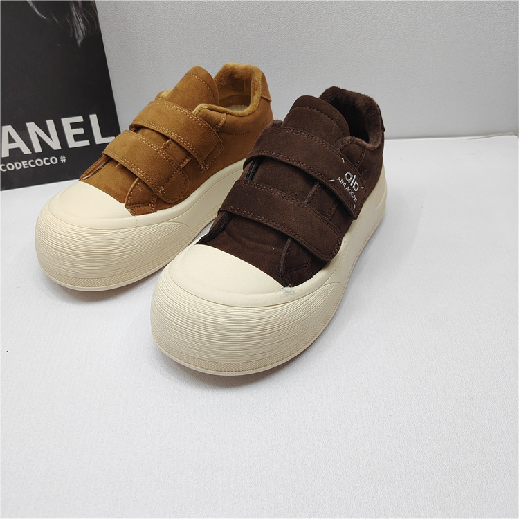 撤柜处理折扣外贸女鞋2025秋新款韩版休闲百搭舒适面包鞋女棉鞋