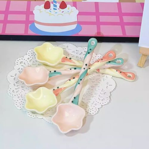 可爱彩色奶油波点甜品勺陶瓷勺子