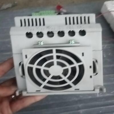 Allen-Bradley AB罗克韦尔变频器22F-D01（憨憨电子）
