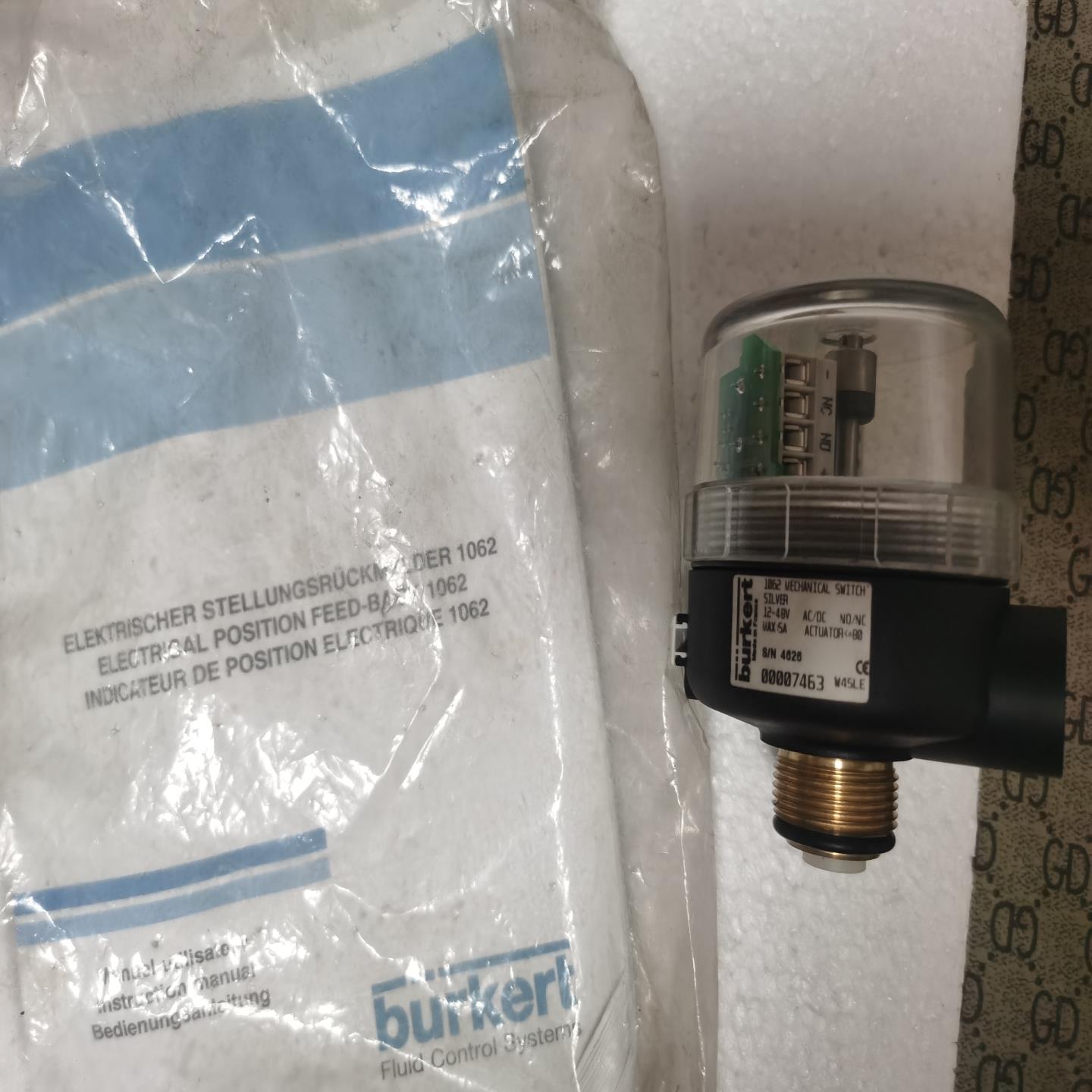 议~德国宝德burkert 1062位置反馈器开关0000746