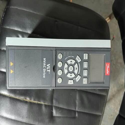 议~丹佛斯变频器FC-102P4K0T4E20H   拆机包好用