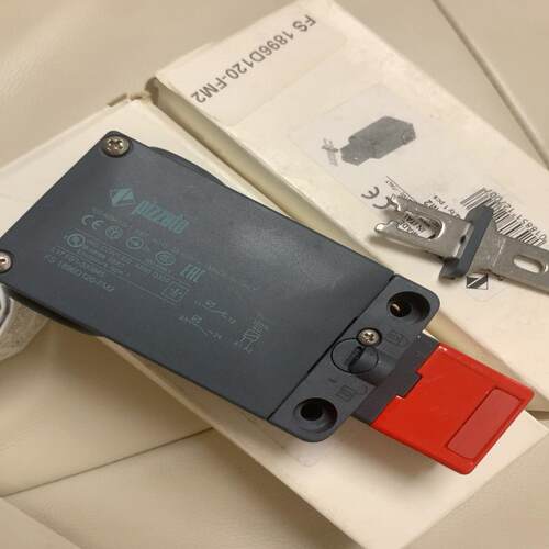(议价)FS 1896D120-FM2安全开关，PIZZATO门禁开
