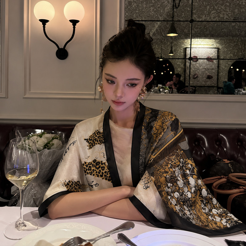 豹纹披肩温柔百搭舒适防晒