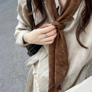 复古腰果花丝巾女早春新款围巾系脖百搭领巾气质长条护颈装饰围脖