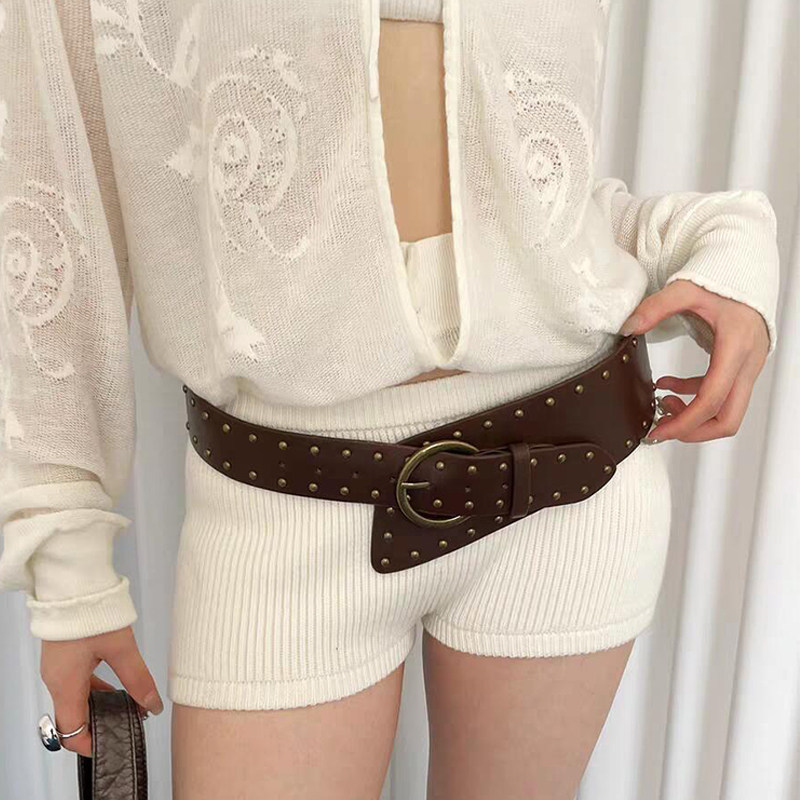 重工宽腰带女新款铆钉朋克风复古个性腰封百搭配裙子牛仔裤皮带