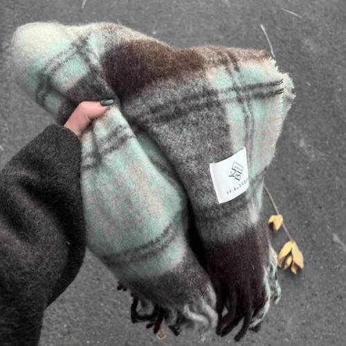 仿羊绒薄荷绿色围巾女冬季