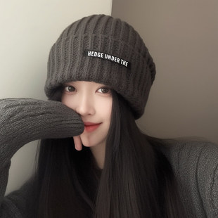深灰色针织毛线帽子女2025新款冬大头围保暖护耳冷帽显脸小堆堆帽