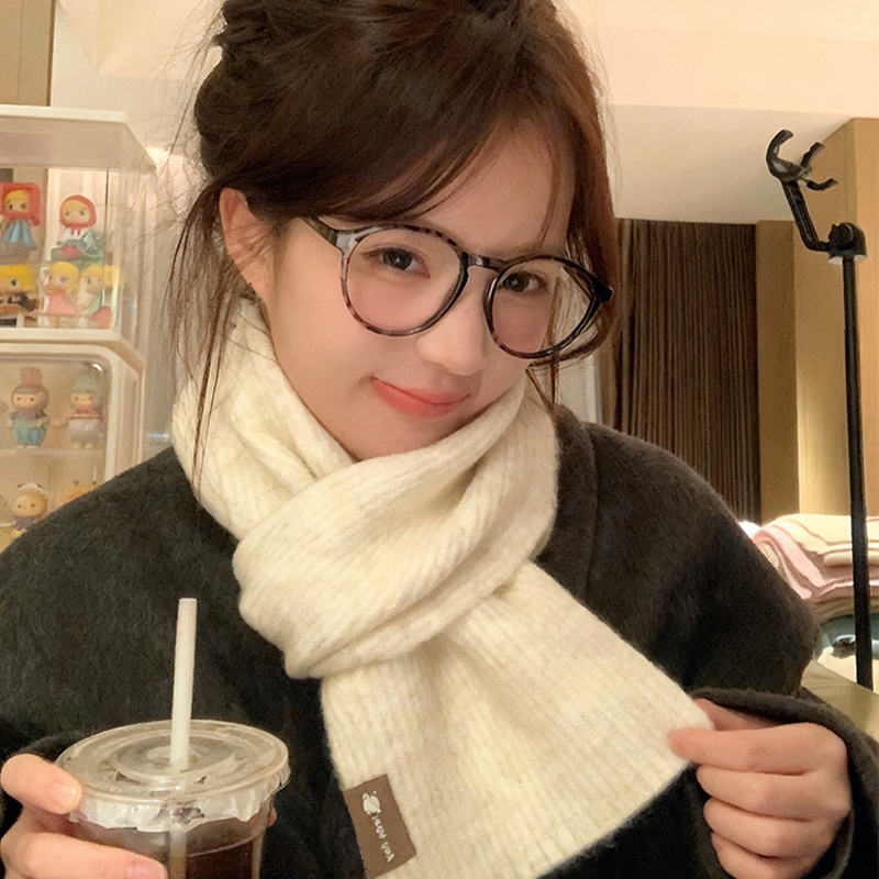 奶白针织围巾软糯保暖又显白