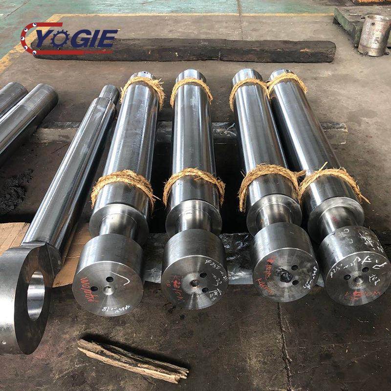 河南机械制造大齿轮轴花键轴托辊矿山配件非标制造