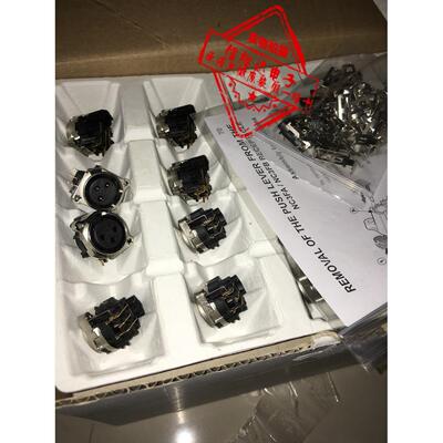 NEUTRIK纽崔克进口 3芯卡侬母插座焊板XLR 带金属法兰 NC3FBH1-D