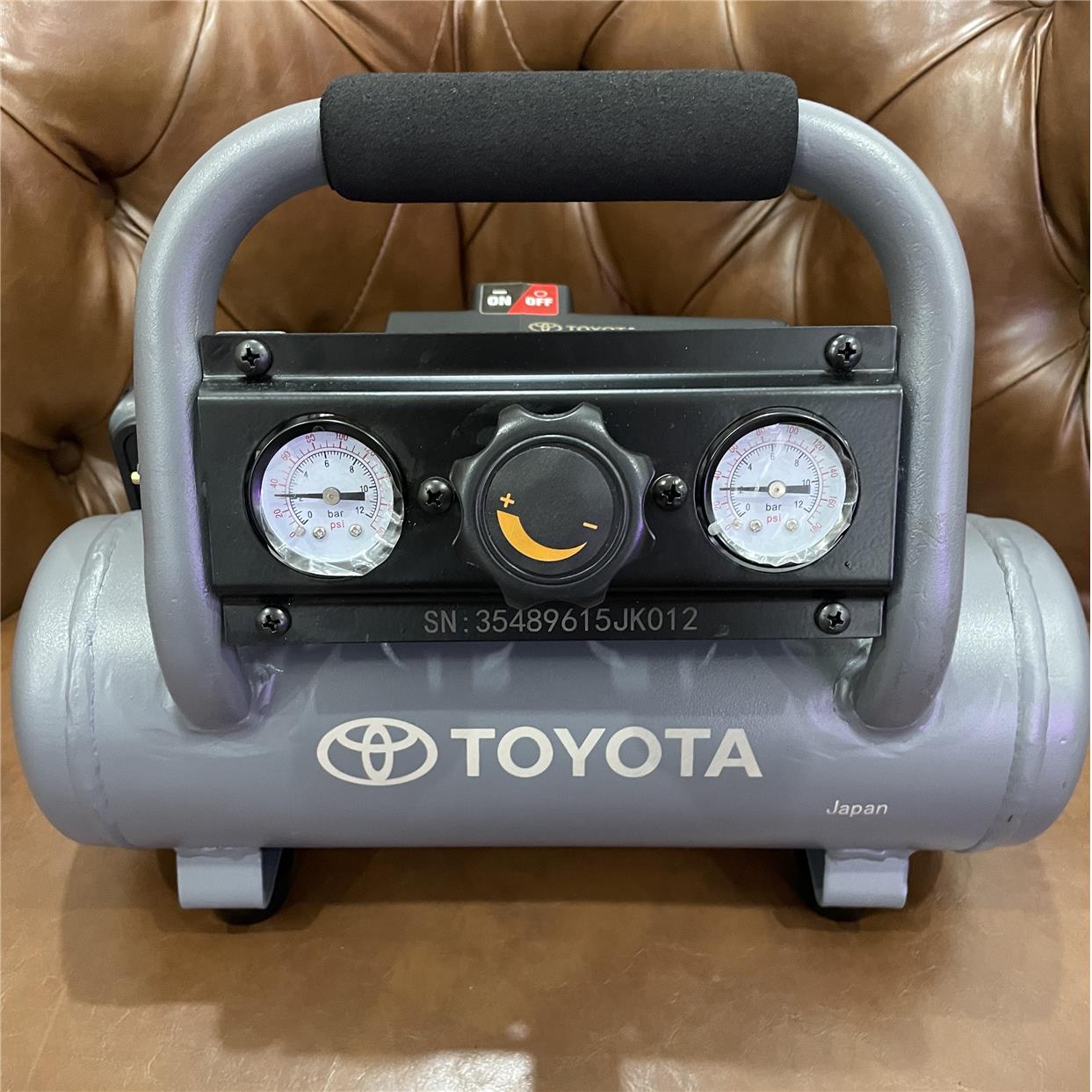 新款锂电池空压机小型便携户外空气压缩机无线充气泵打气泵大容量