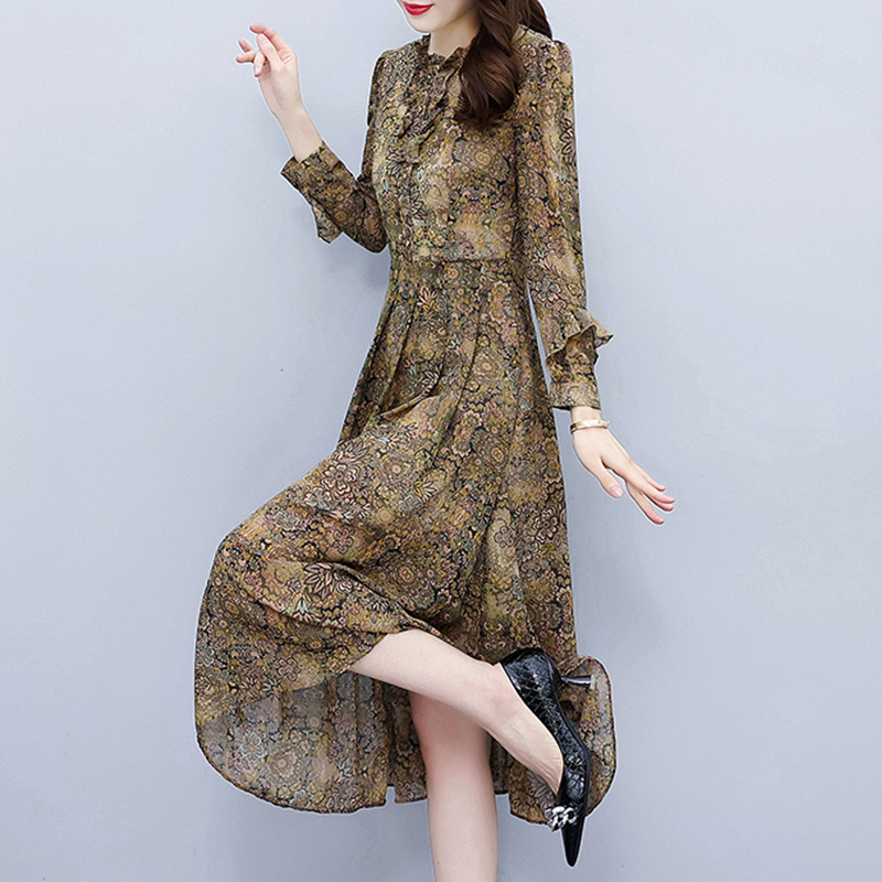 速发碎花连衣裙子装早春20中4年新打洋气高端大气2长款底裙