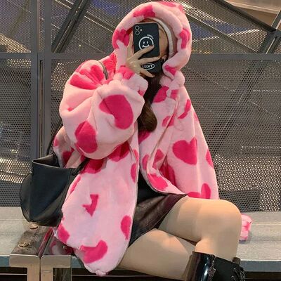 Loose long sleeved hooded jacket for women宽松长袖连帽外套女