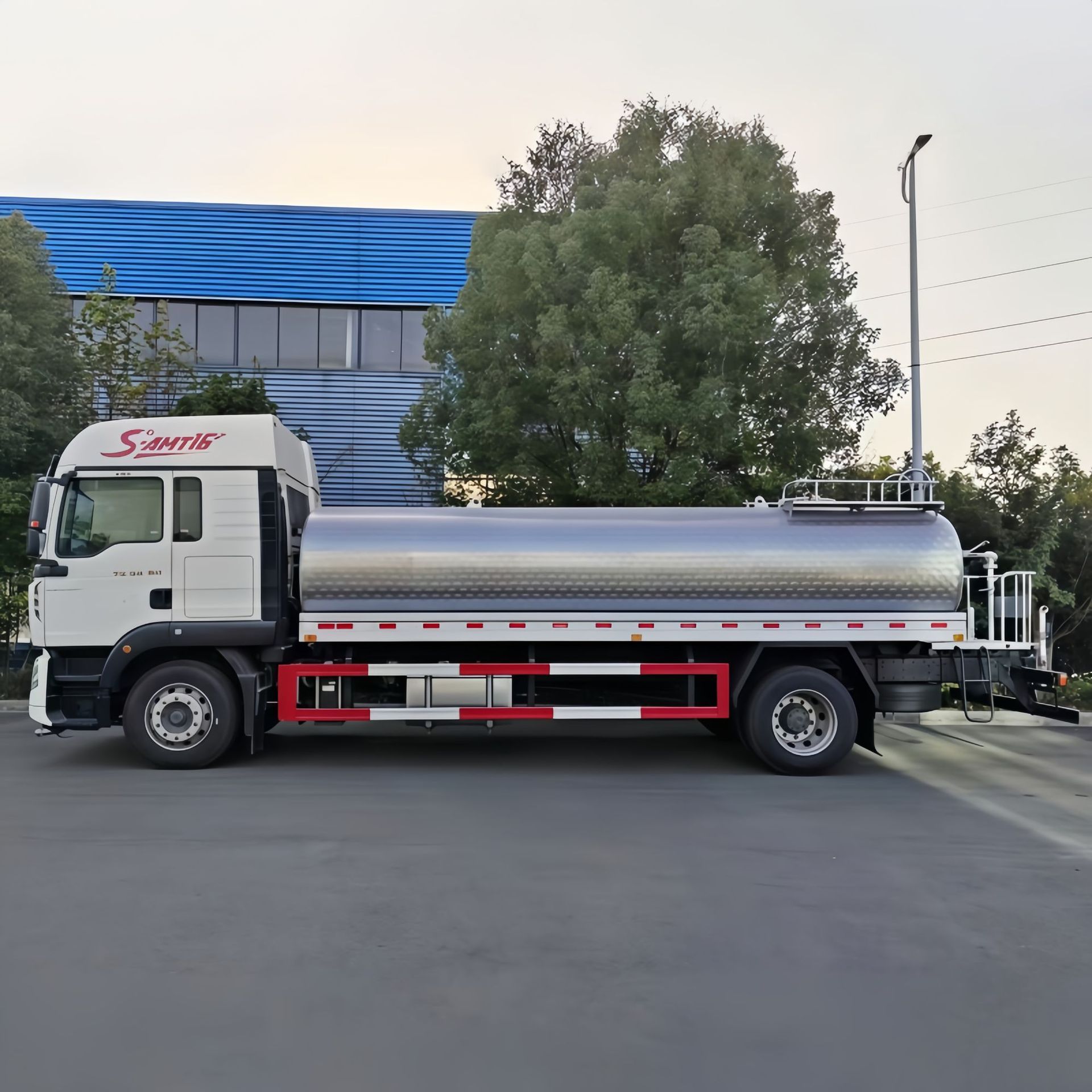 移动加油车 工程加油车 东风5吨加油车 蓝牌油罐车 汽油柴油罐车
