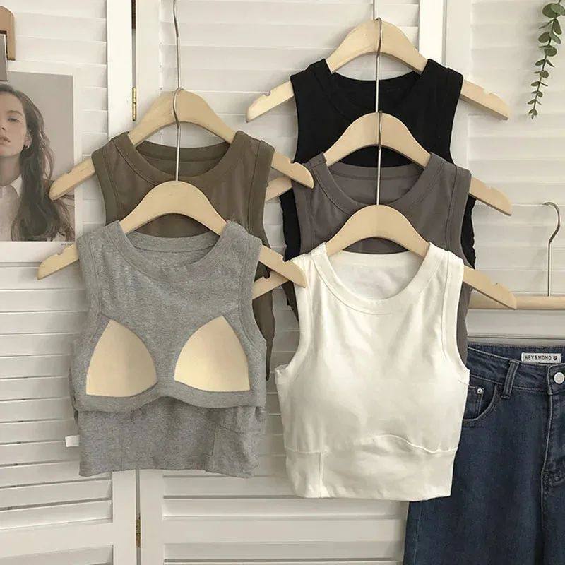 Round neck crop top with exposed navel woman纯色圆领露脐背心 - 实物图
