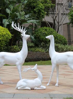 玻璃钢梅花鹿摆件 树脂 仿真户外园林景观雕塑装饰婚庆白色鹿摆件